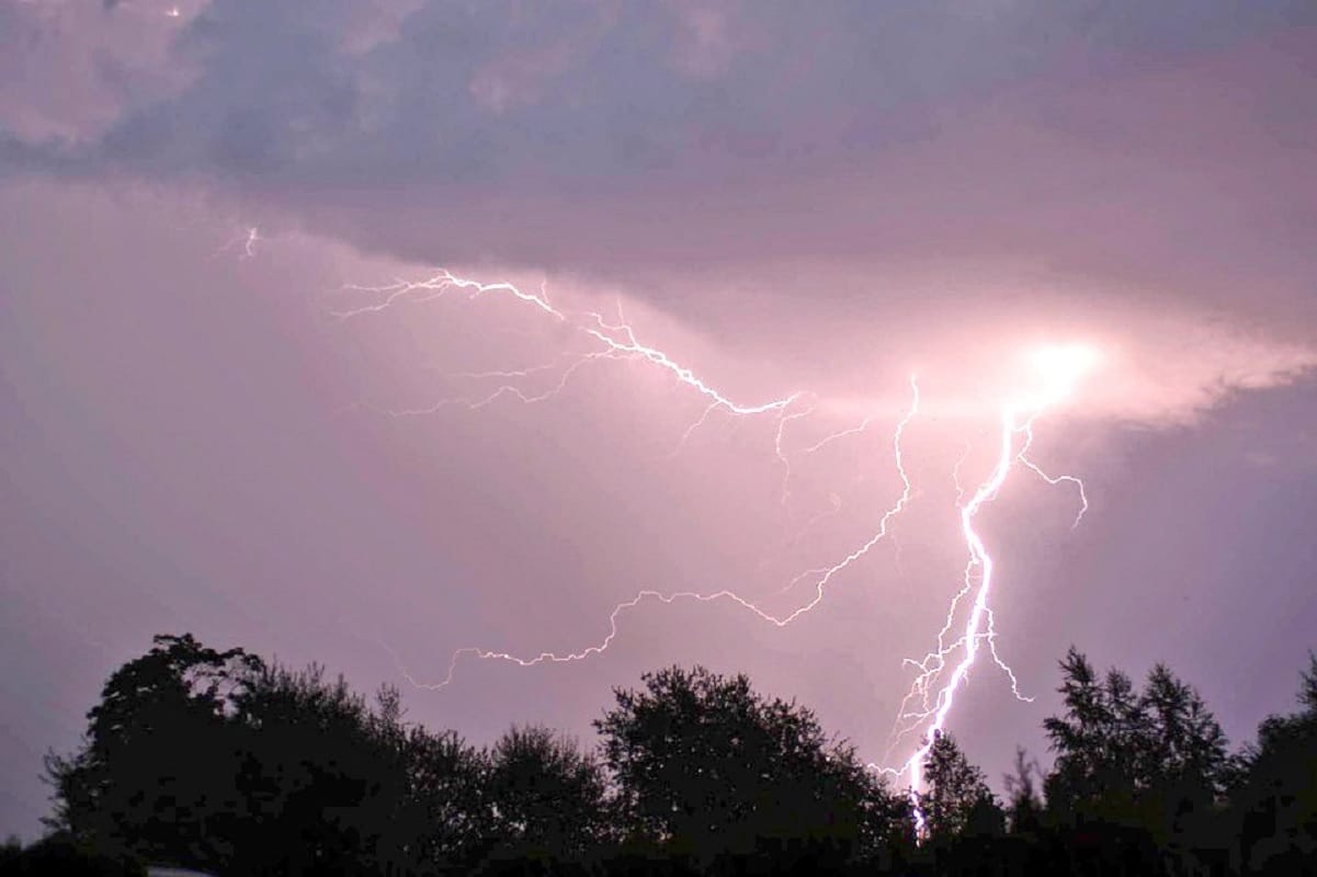 Thunderstorm: 80 killed 136 injured as lightning and heavy winds