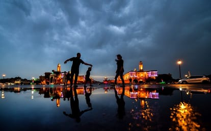 pictures: 53 people died in the thunderstorm on Sunday, Storm continues today
