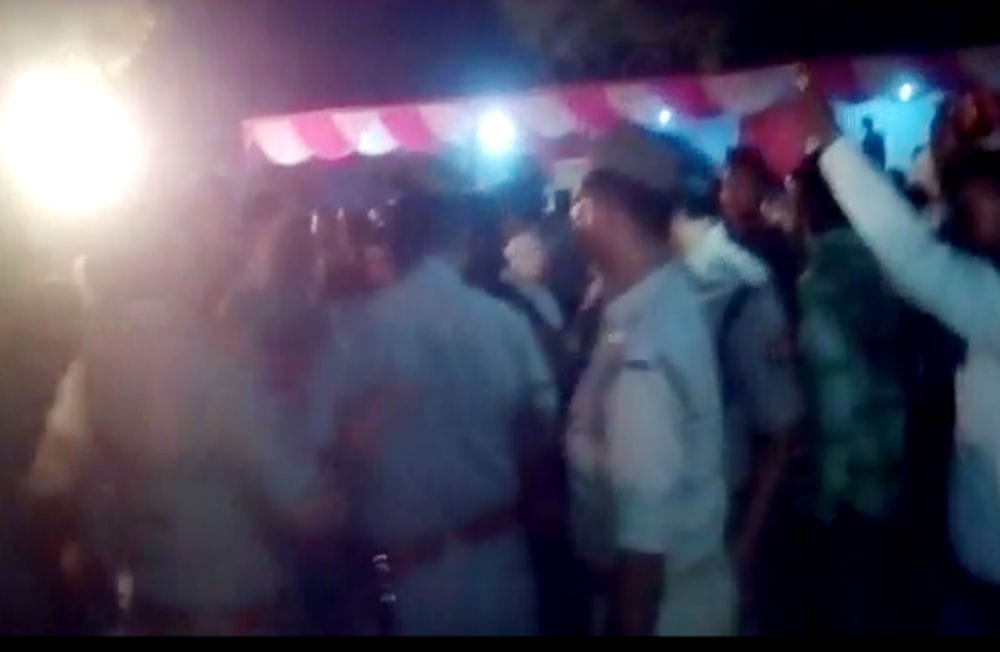 farmers fighting in SC/ST Commission Chairman program 