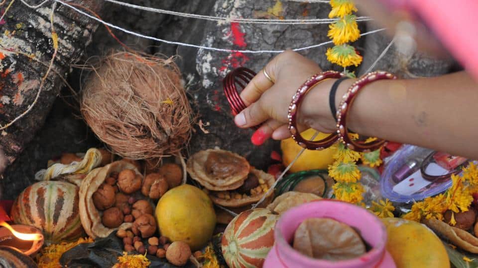Vat savitri vrat 2018 auspicious timing for puja get fortune, Dehradun