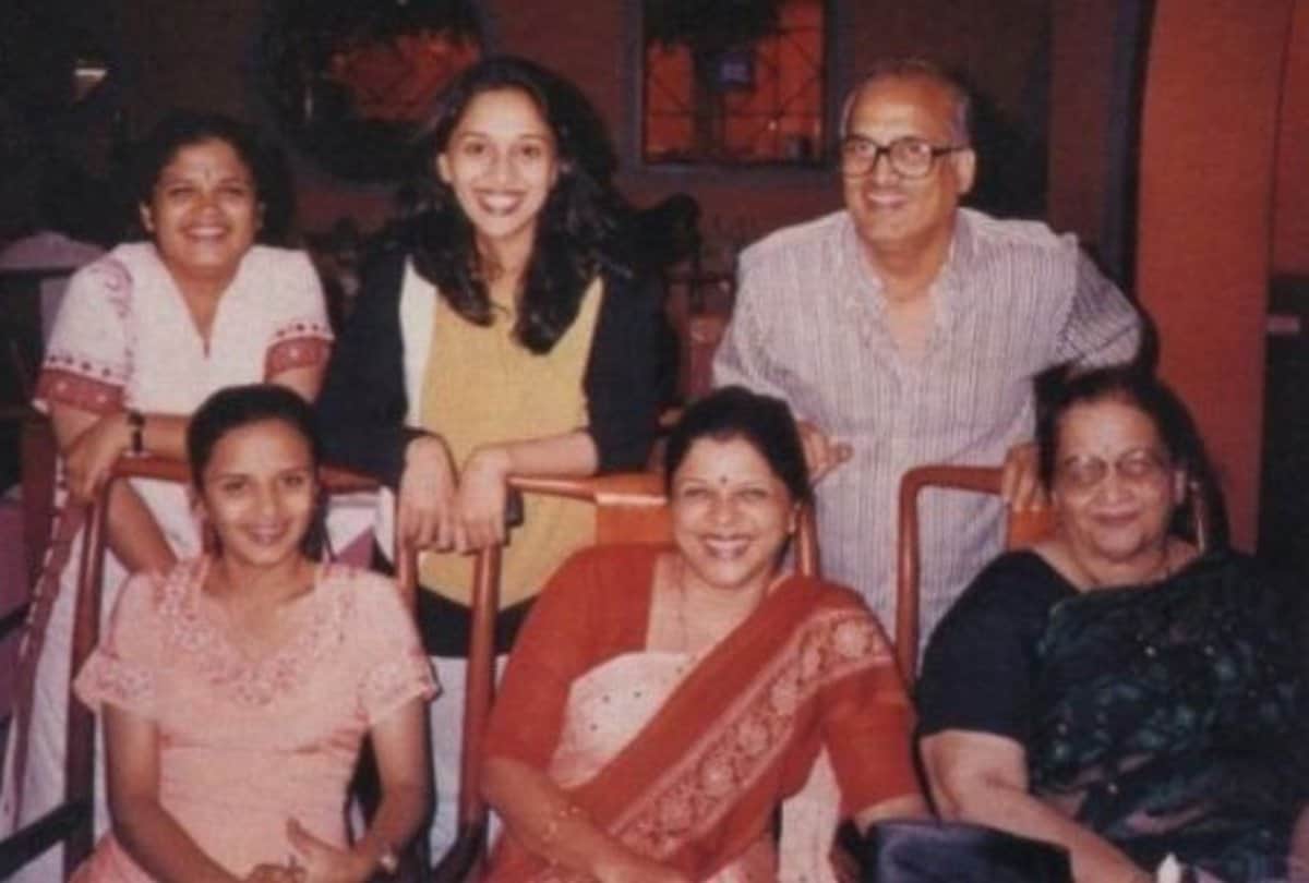 know about madhuri dixit sisters on her birthday