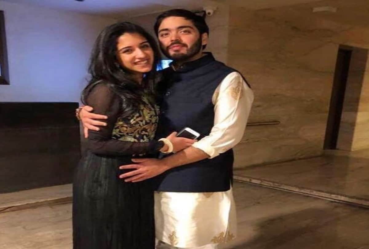 Know all about Mukesh Ambani Younger Son Anant Ambani alleged girlfriend Radhika Merchant