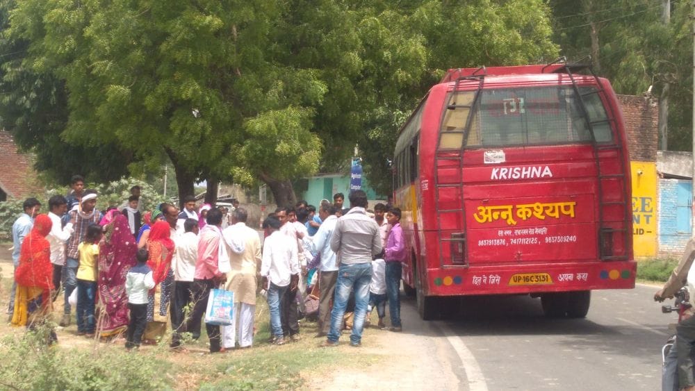 woman's sari catches fire in moving bus 