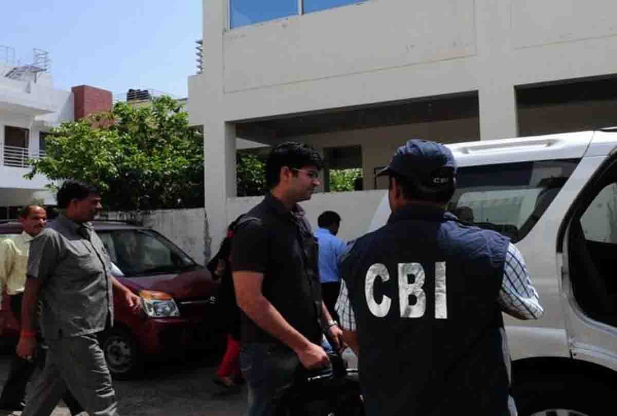 cbi sent notice to 11 people in unnao rape case
