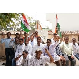 केंद्र और प्रदेश सरकार की नीतियों असफल