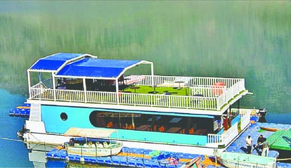 Uttarakhand Cabinet meeting in tehri lake floating marina first time in history