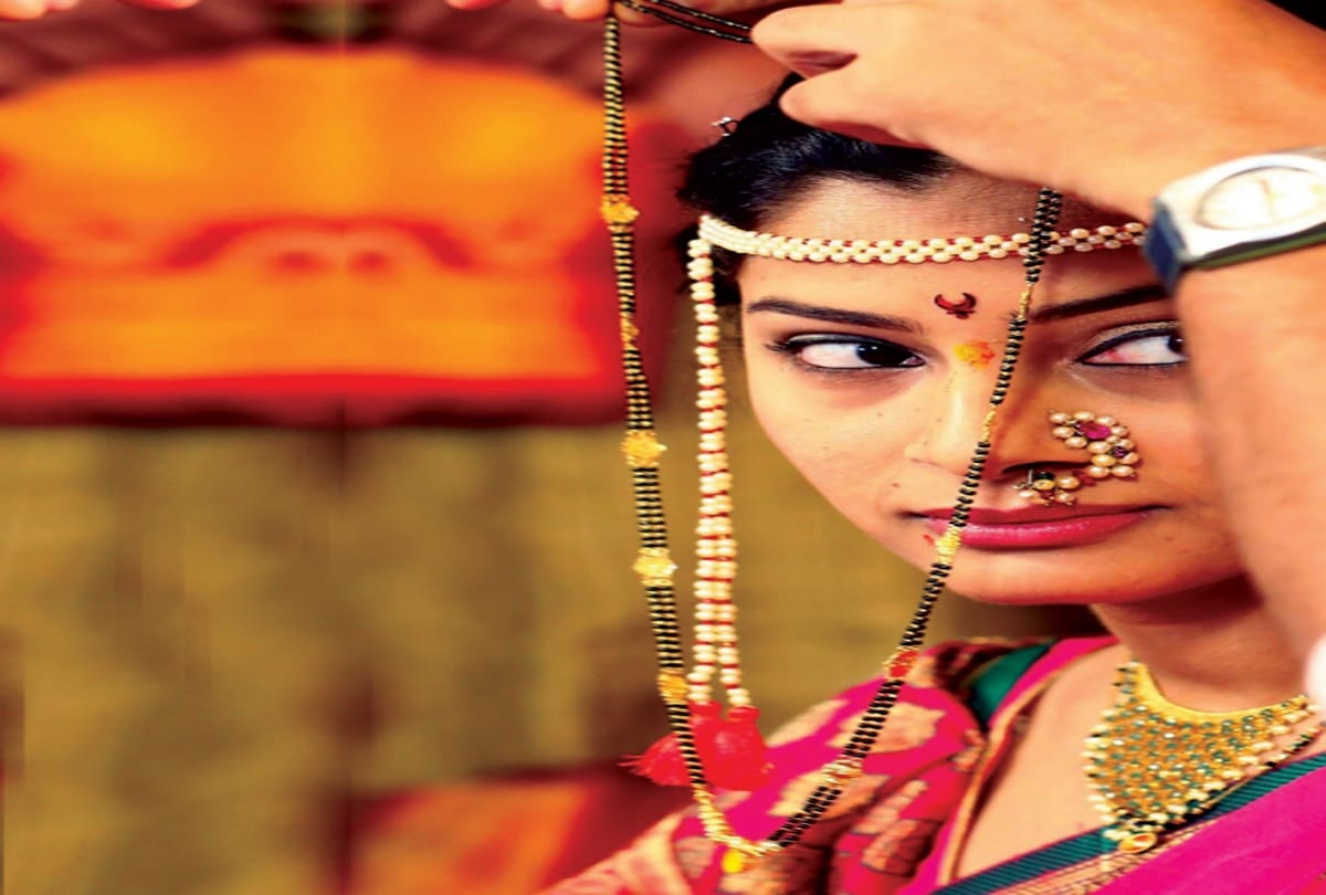 why married women wear mangalsutra know the importance of mangalsutra