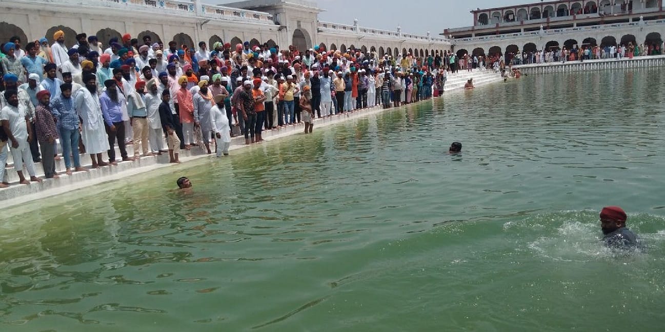 Two friends died after drown into Nanakmatta gurudwara sahib sarovar