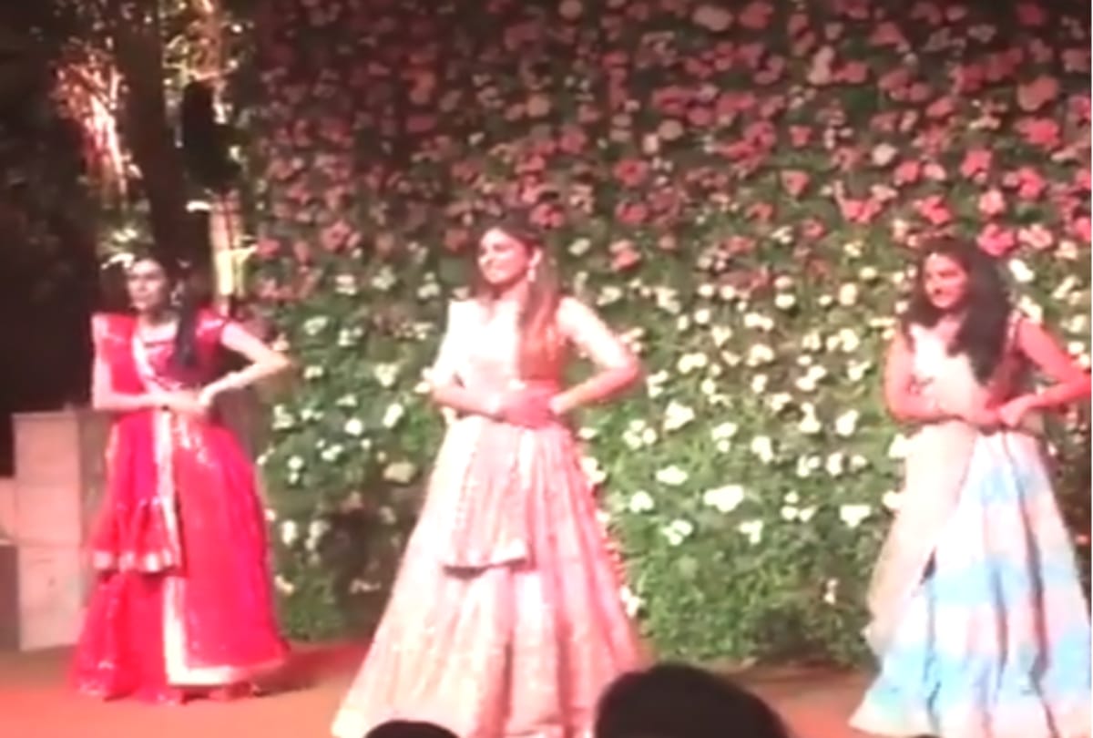 Is Mukesh Ambani Younger Son Anant Ambani Engaged With Radhika Merchant Here Is The Truth