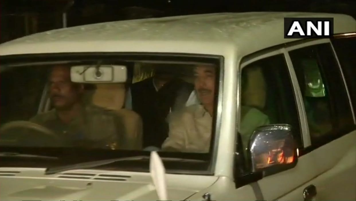 Karnataka: Congress leaders Ghulam Nabi Azad and Ashok Gehlot arrived in Bengaluru yesterday 