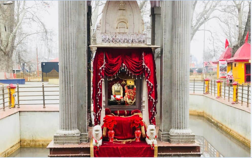 Hema Malini visits Kheer Bhawani Mandir in Ganderbal Kashmir