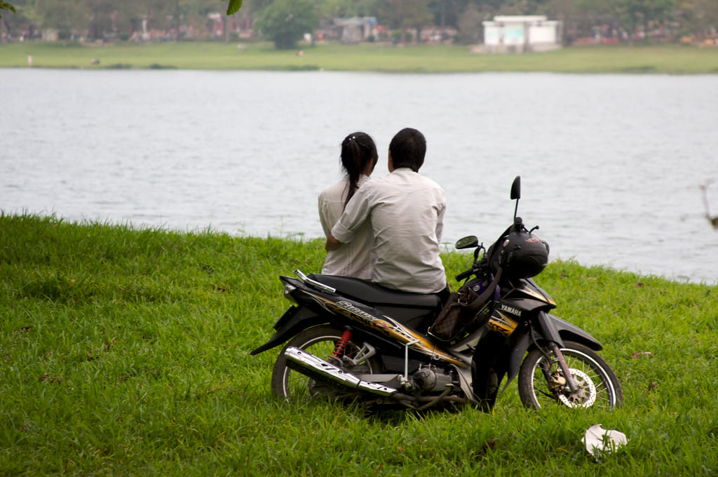 Girl love rape accused and wish marry with him