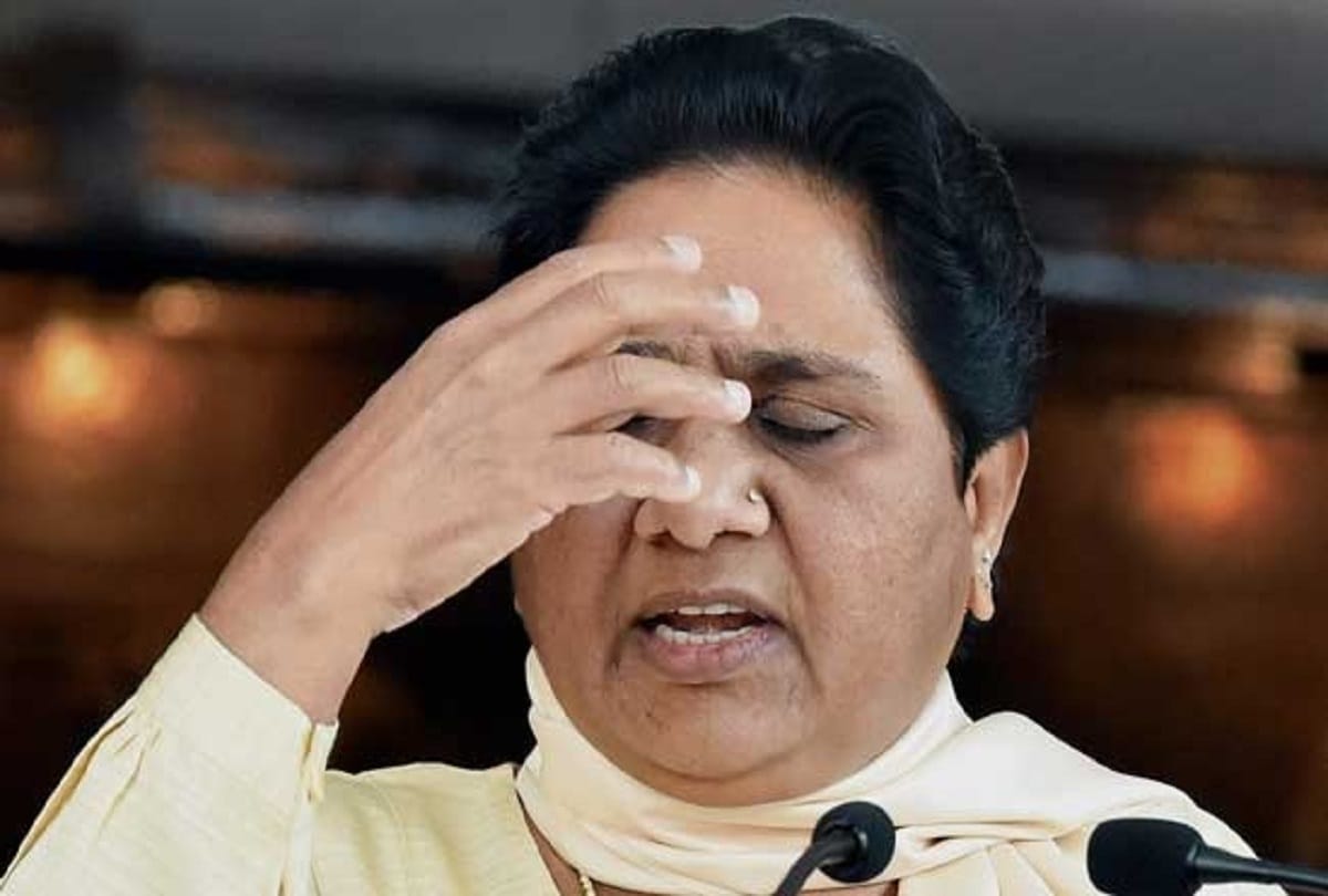Mayawati expressed concern over increasing pollution in country.