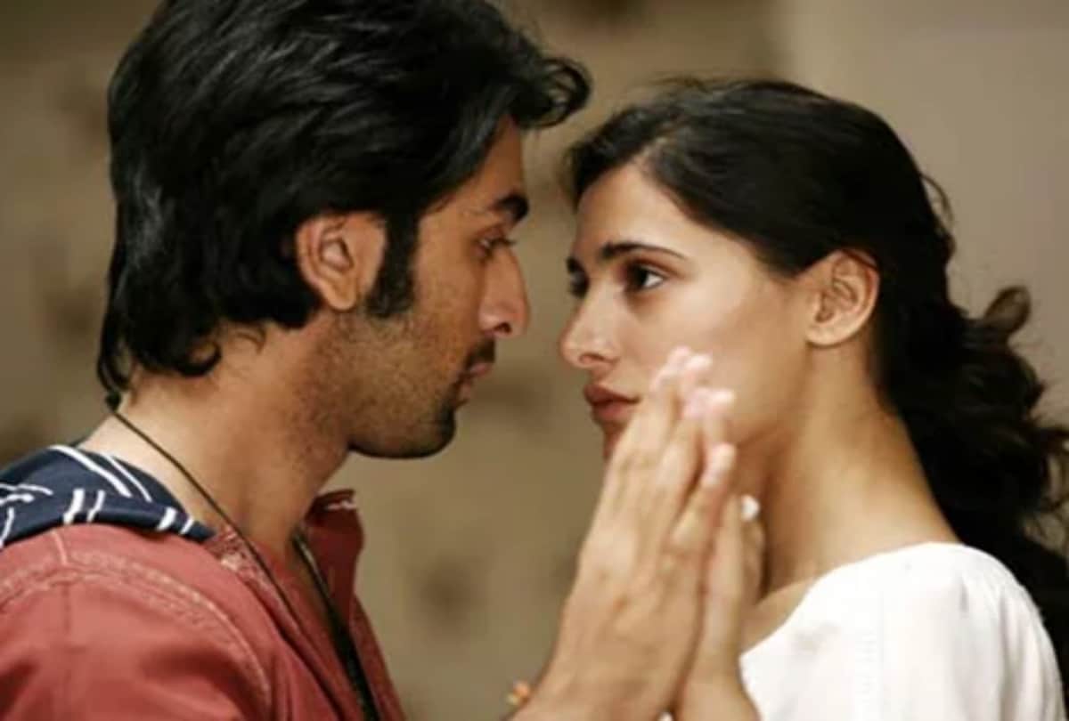 10 Bollywood Celebs Who Are In Relationship After Marriage in movies