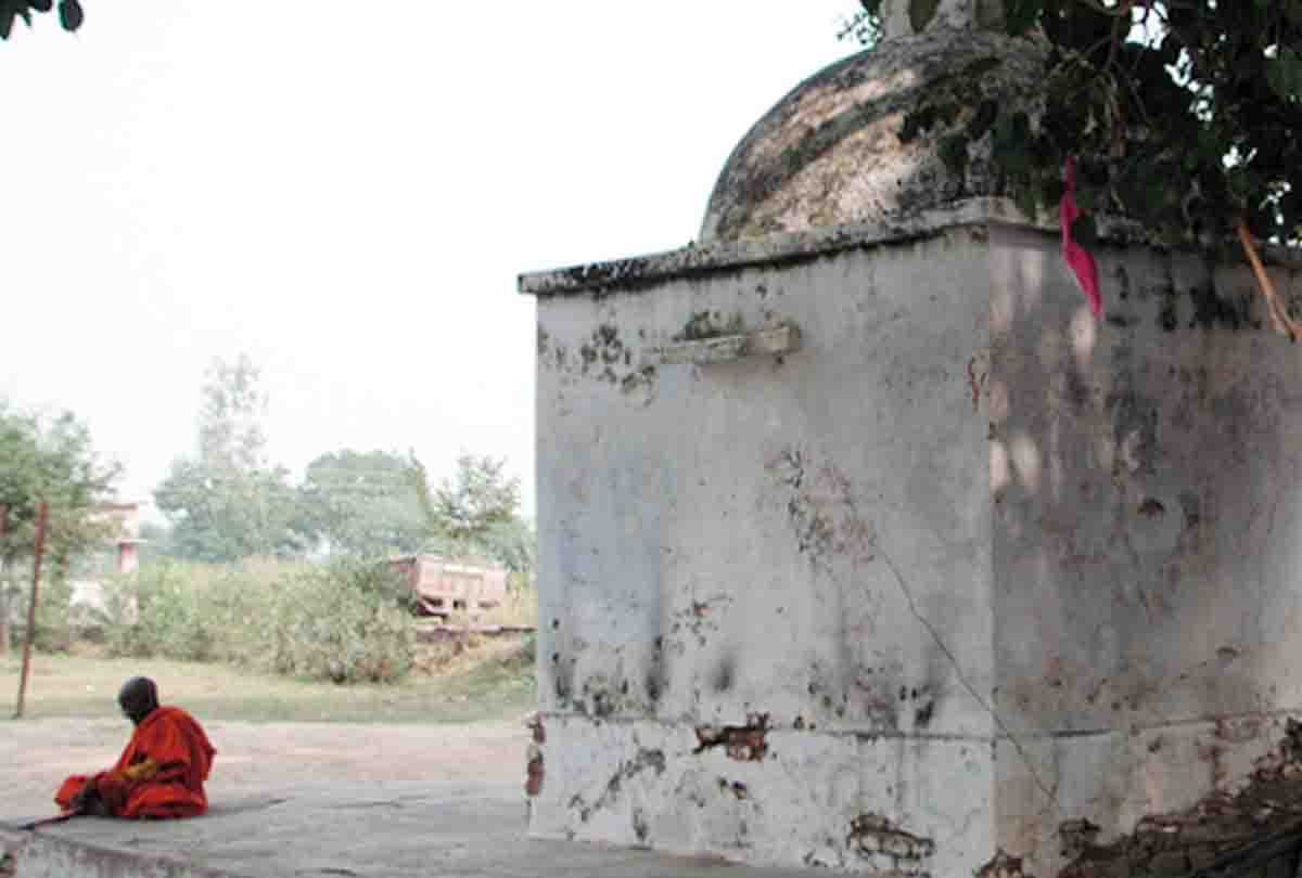 World famous Buddhist shrine hostage made to Buddhist followers