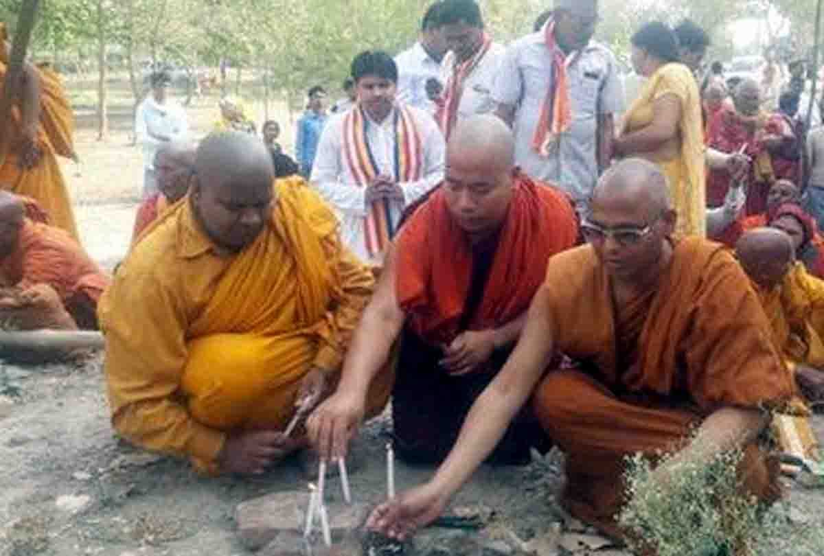 World famous Buddhist shrine hostage made to Buddhist followers