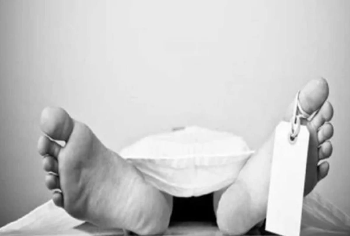 sixteen years boy committed suicide in lucknow