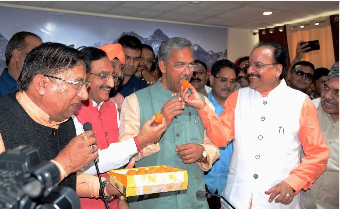 karnataka chunav result 2018 celebration in uttarakhand