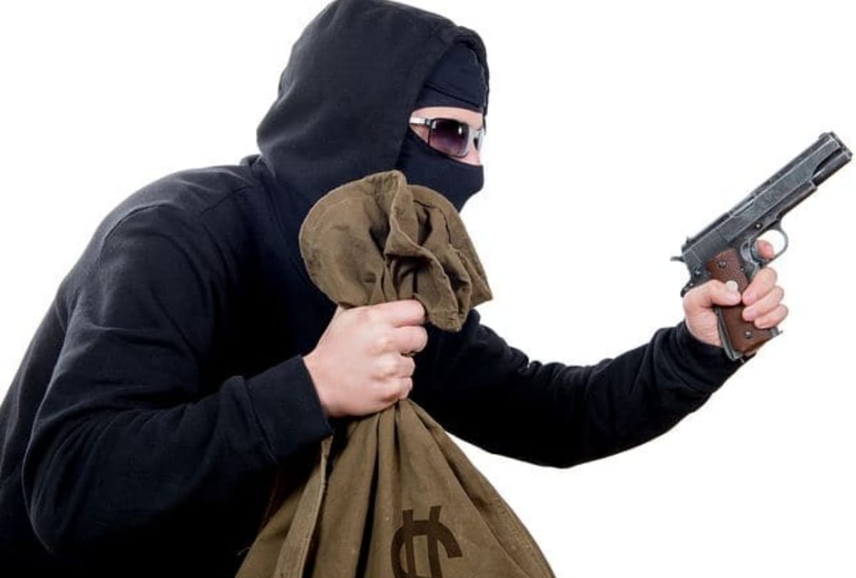 Two robbers arrested in Delhi with the help of WhatsApp