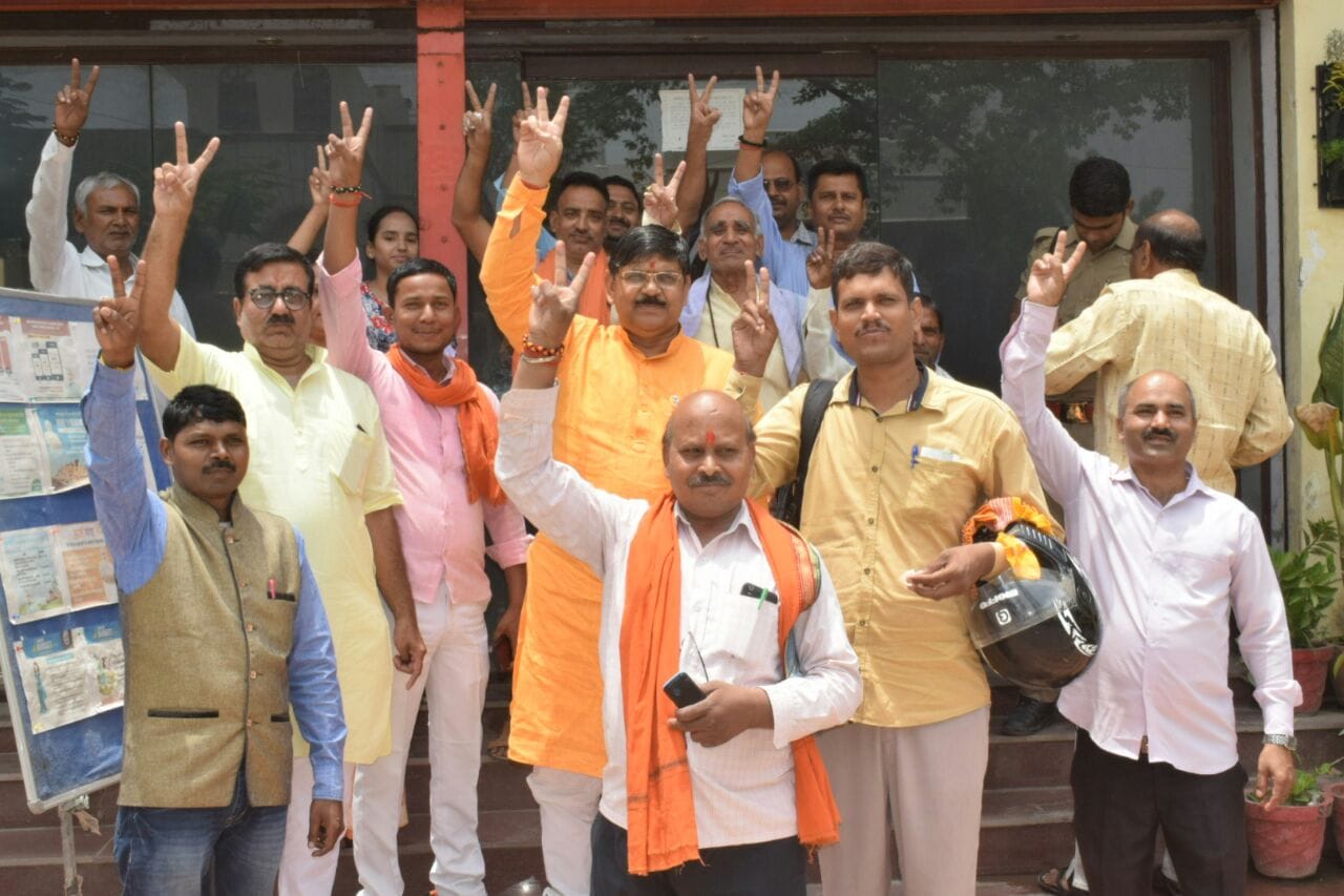 BJP workers celebrate victory of party in varanasi