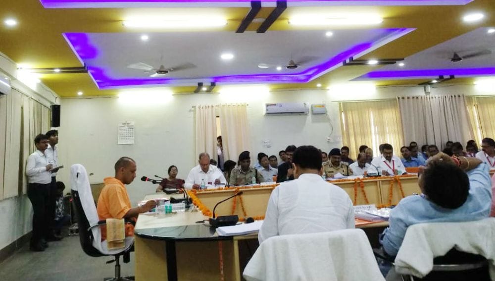 CM Yogi Adityanath unhappy from law and order in kasganj 