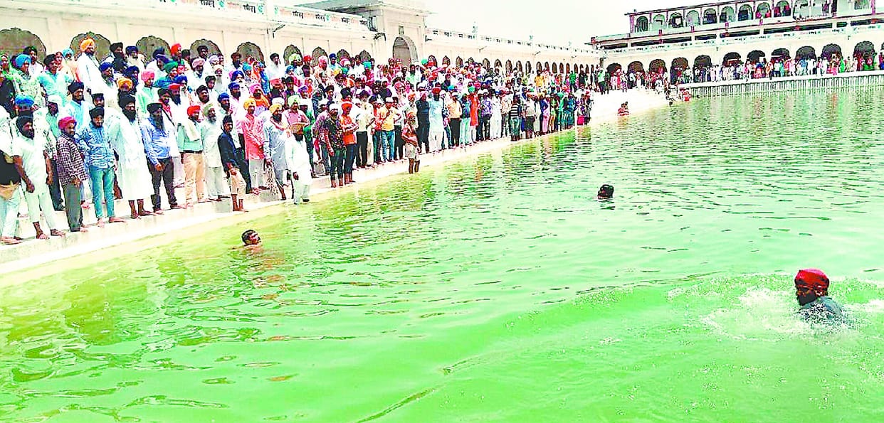 Two died due to sinking in the holy tank of Gurudwara Sahib