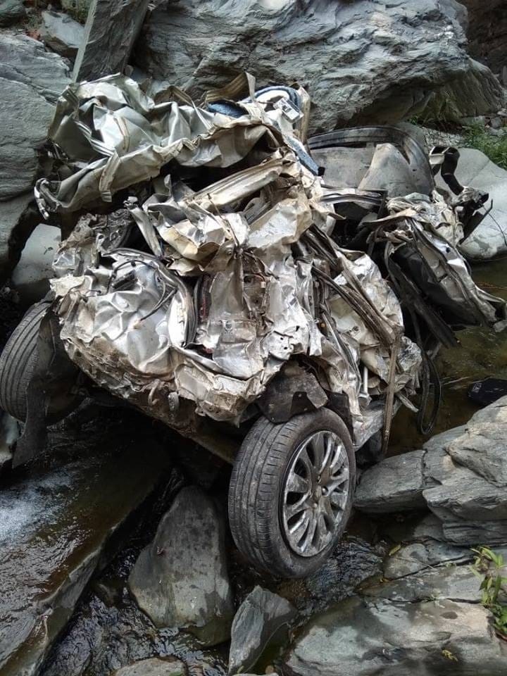 Accident in pauri one family three people killed photos