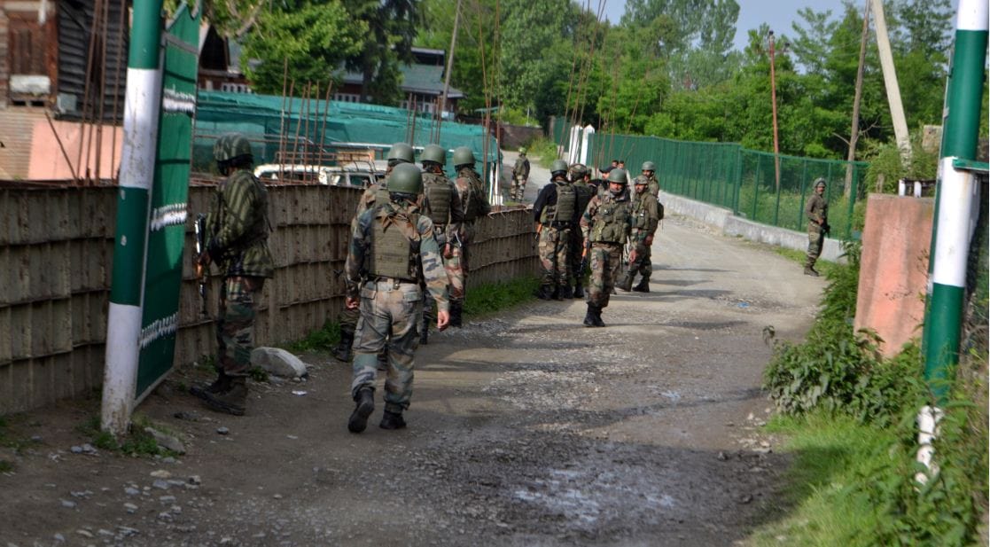 Grenade lobbed in Bijbehara anantnag , 6 civilians injured 