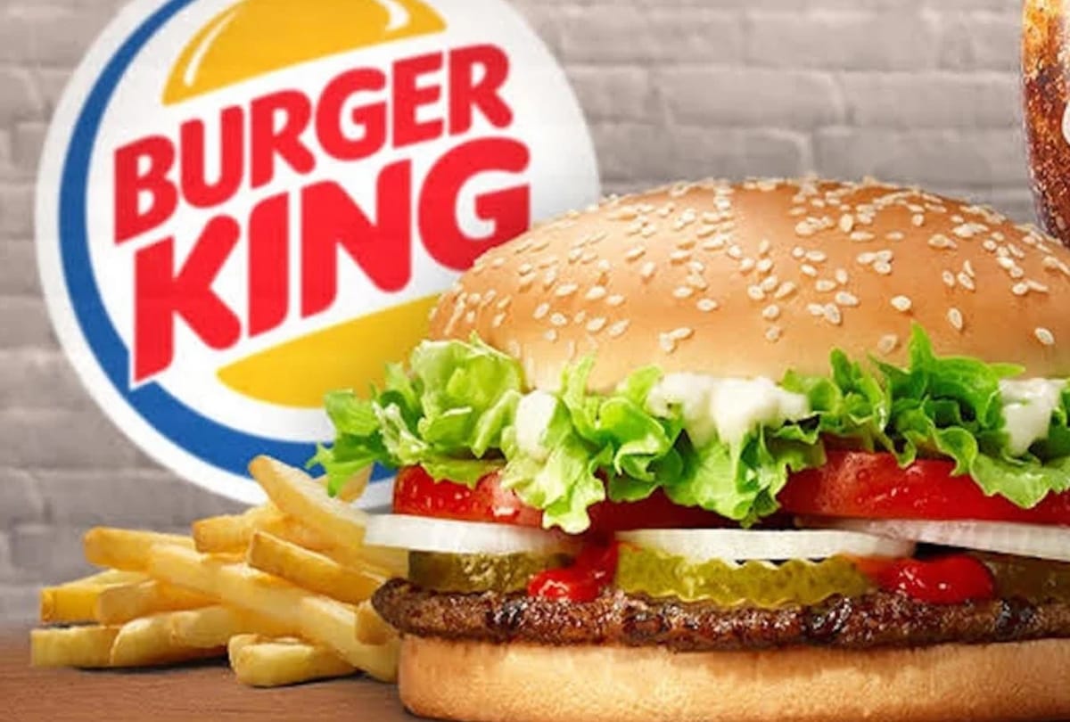 plastic found in burger of burger king, man hospitalised fir against shift manager release on bail