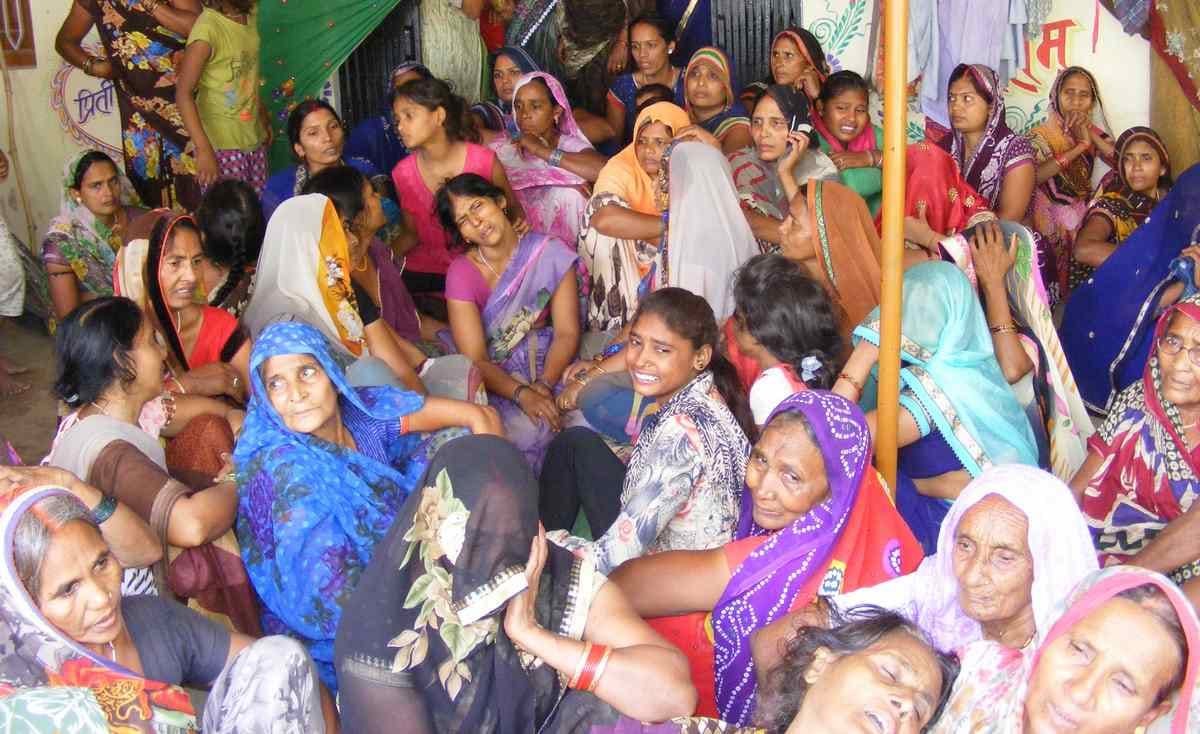 Emotional story of ghazipur family because three member killed in flyover collapse 