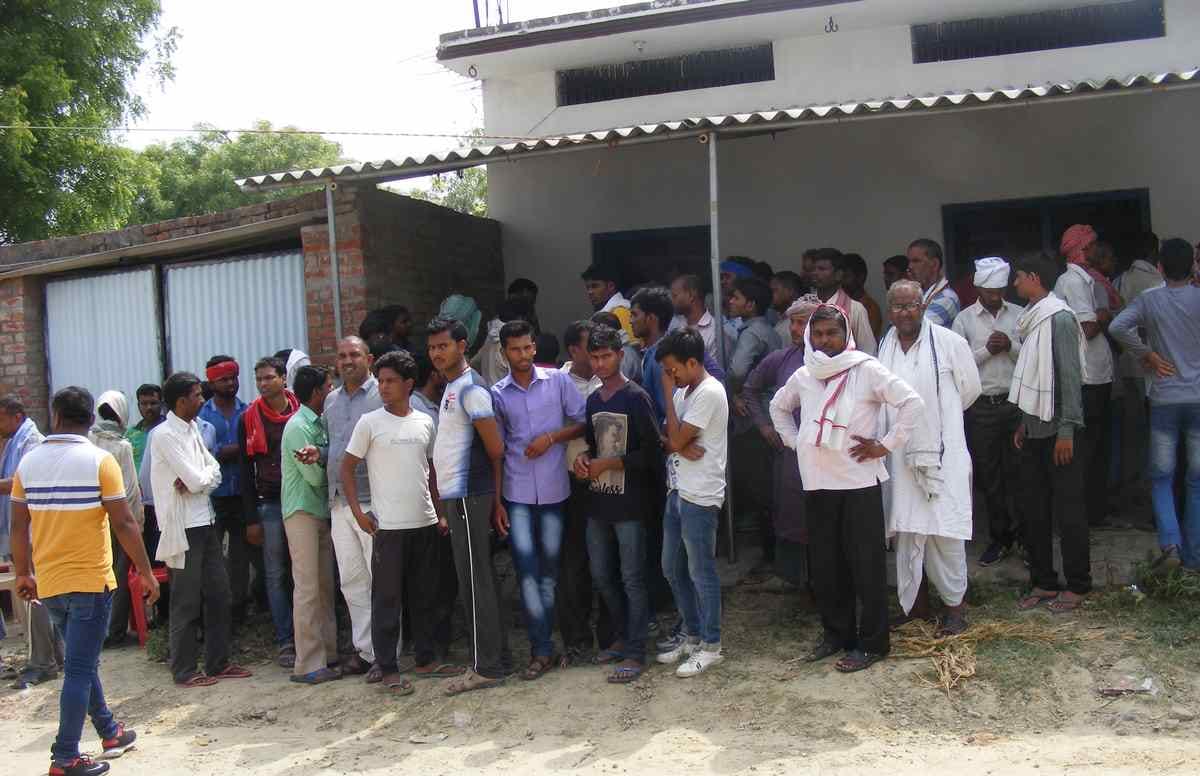 Emotional story of ghazipur family because three member killed in flyover collapse 