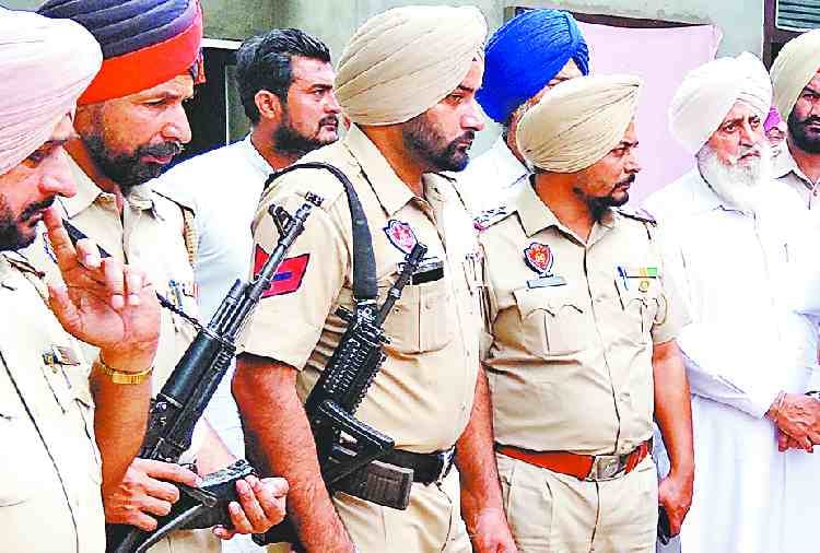 honour killing in punjab, father killed daughter with boy friend in amritsar