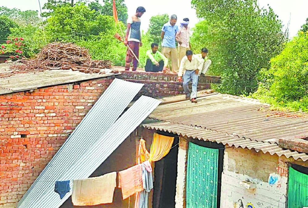 terror of leopard in bahraich.