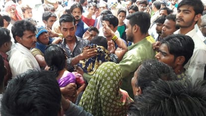 mathura one cleaner died and three injured during sewer cleaning  