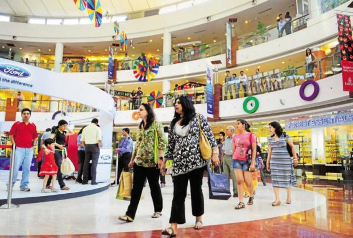 why most movie theatres located always on top of mall