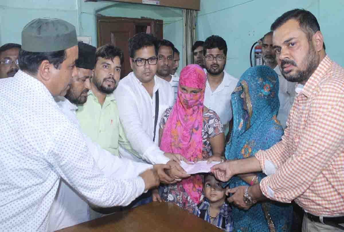 Muslim league has given five lakh help to unnao rape case victim