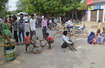 high tension wire fell on houses in firozabad