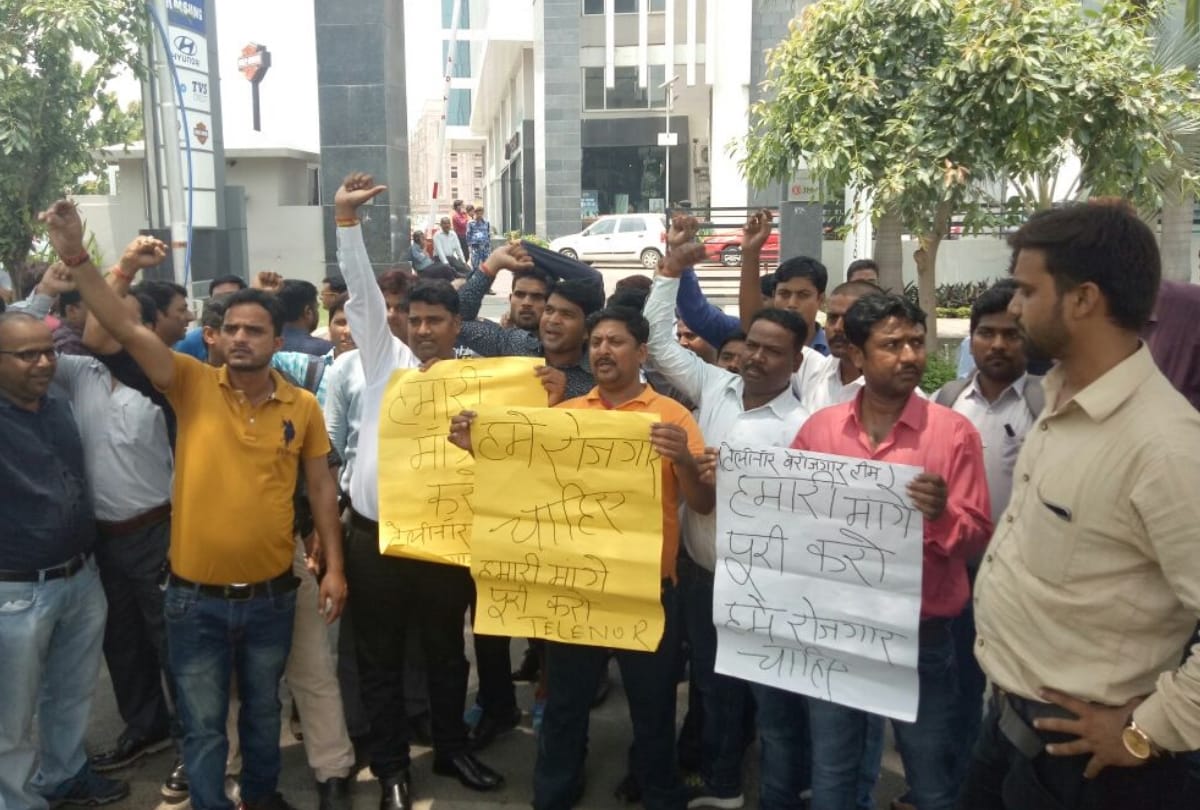 protest of telenor employees against airtel