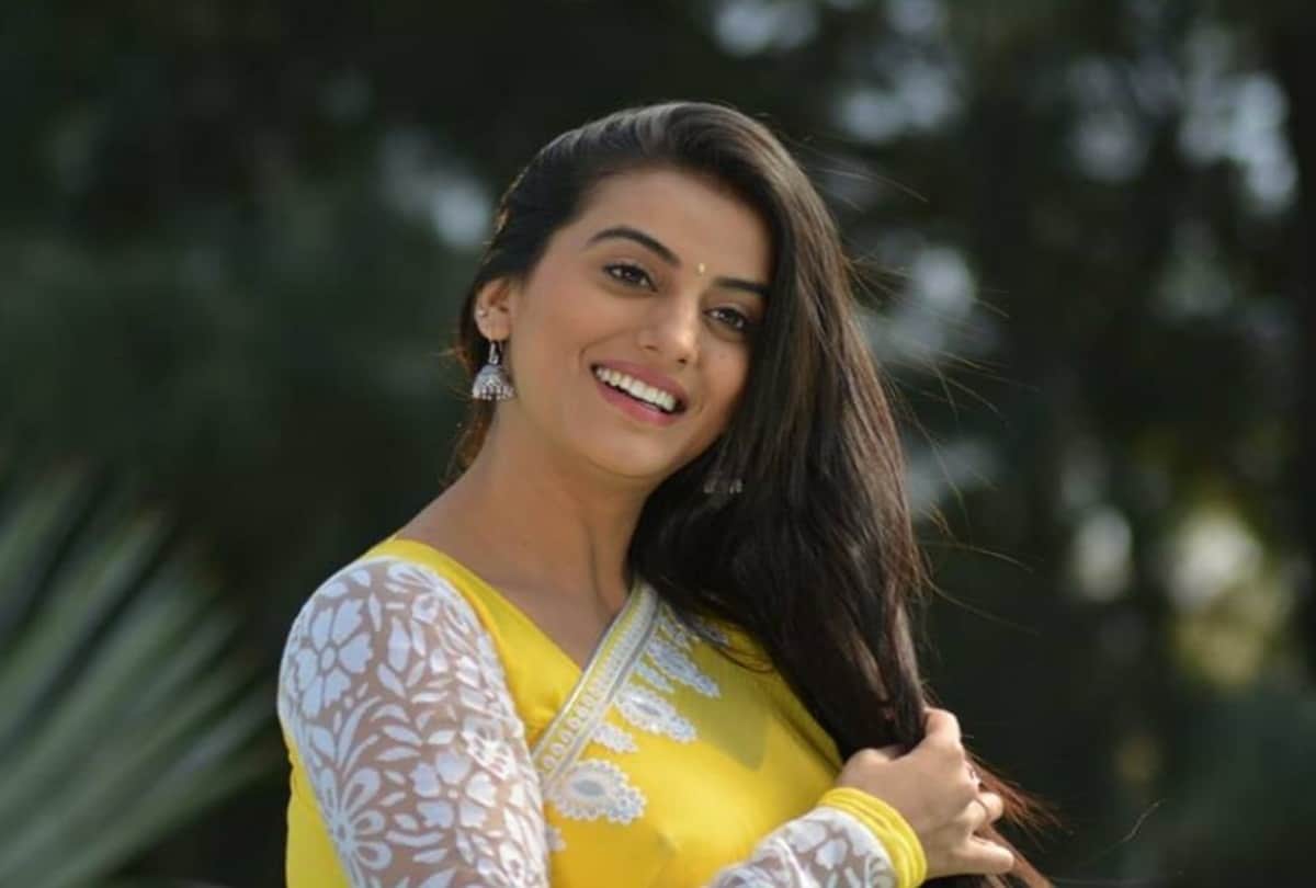 bhojpuri star akshara singh revealed about relation with pawan singh