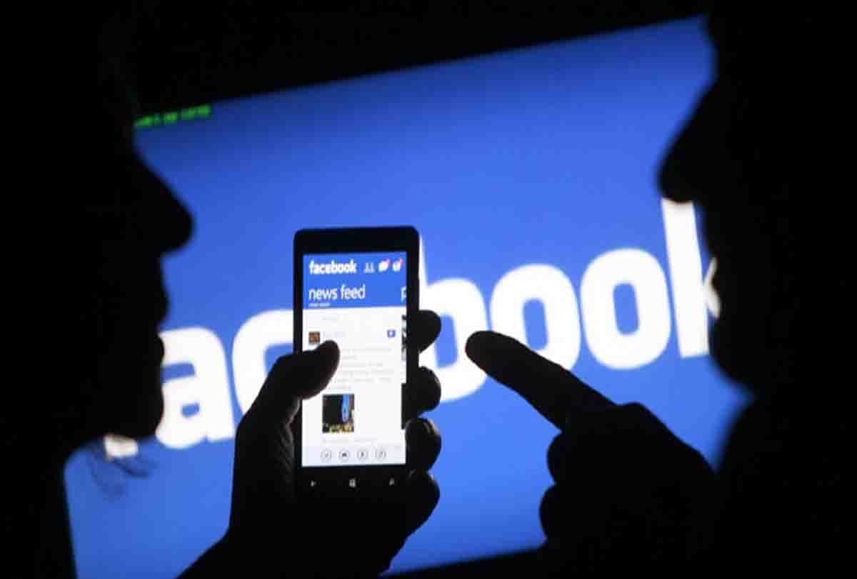 bad statement on Prime Minister and Chief Minister on social media 