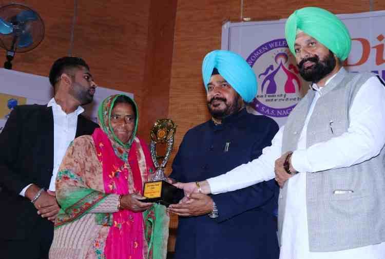 chandigarh, google bebe kulwant kaur like google boy kautilaya