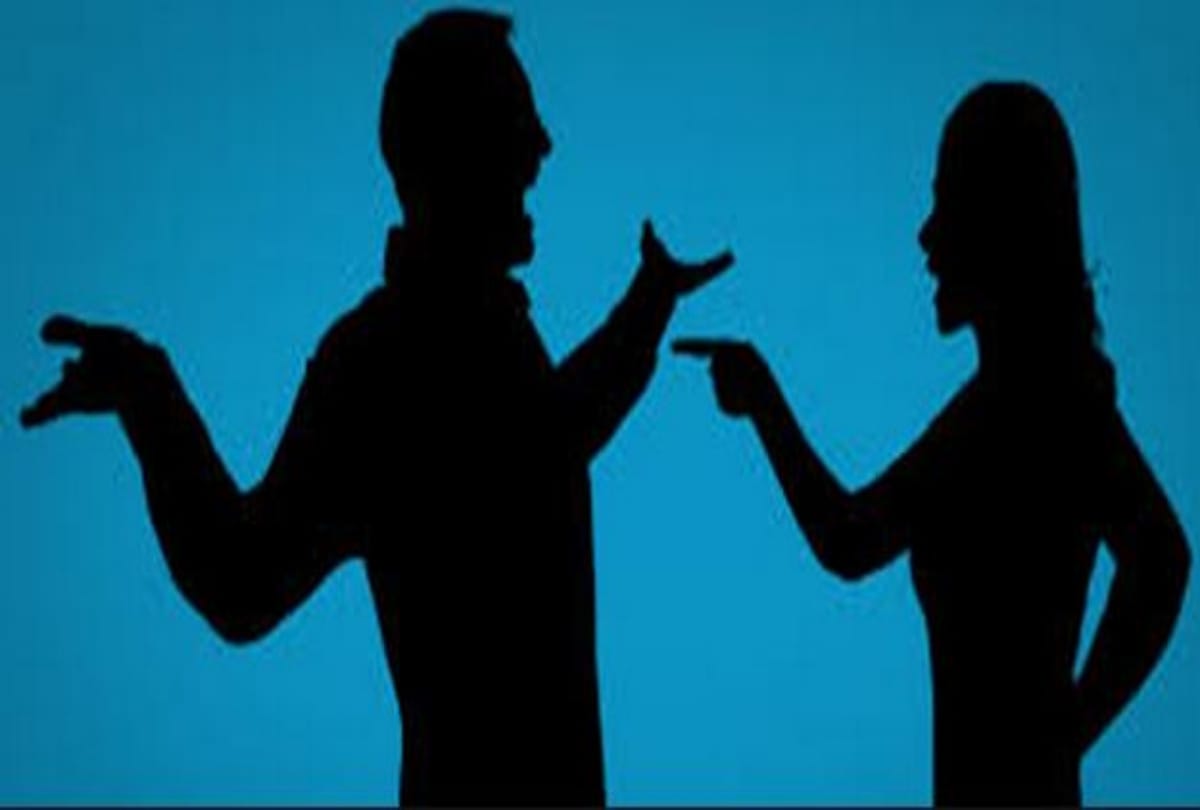 Man installs hidden camera to spy on his wife in Pune