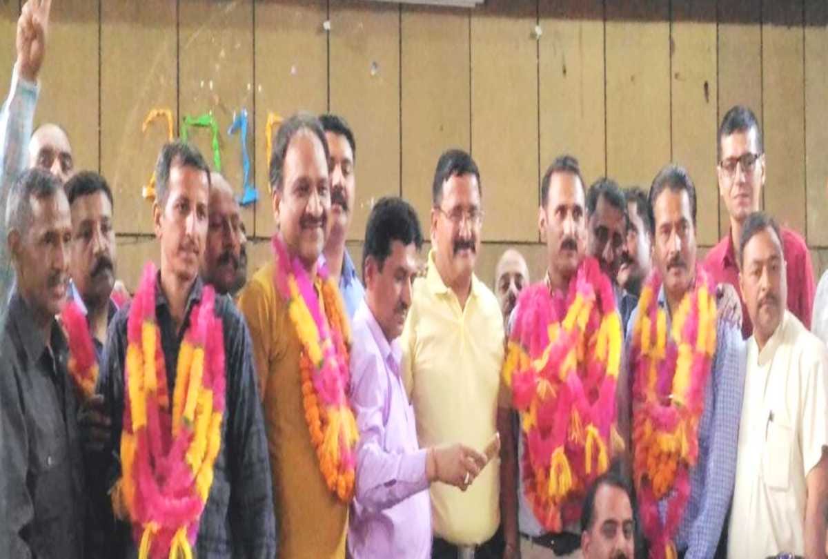 ravinder mehta elected as president of hp non teaching employees federation