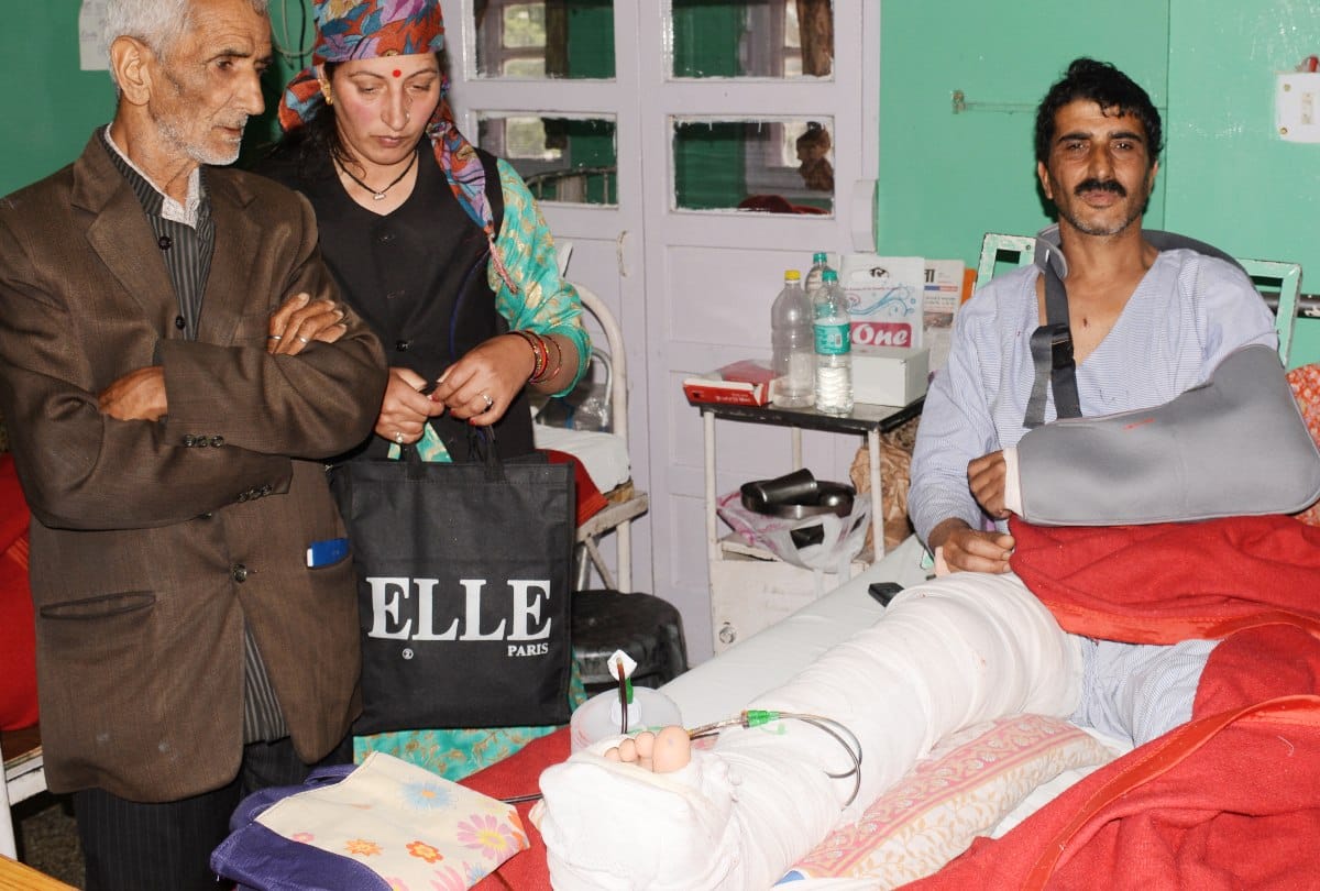 Man beaten-up  by CM OSD Sishu Pal Dharma relaitives