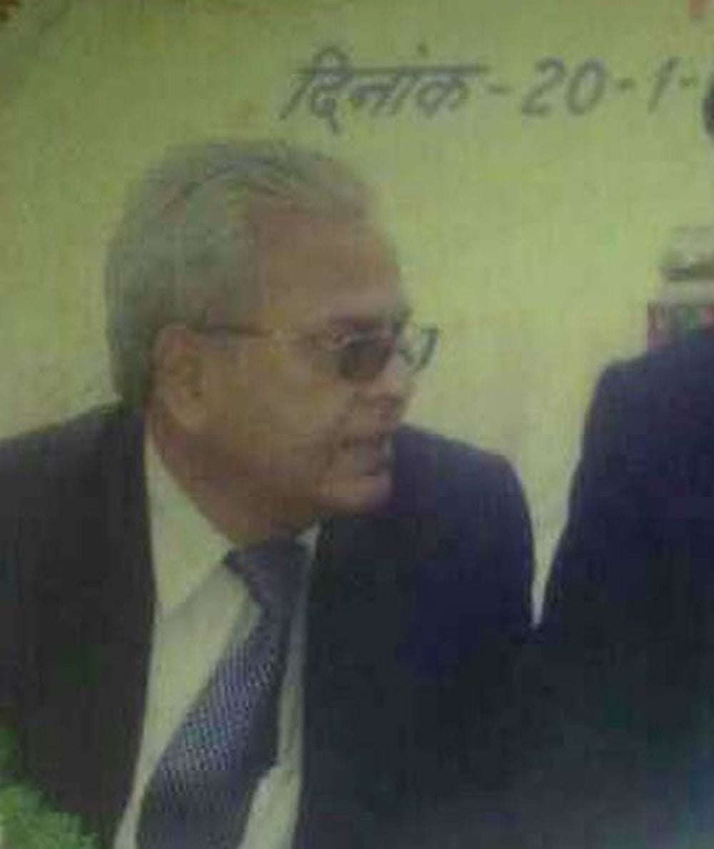 agra death of retired cmo in suspicious circumstances