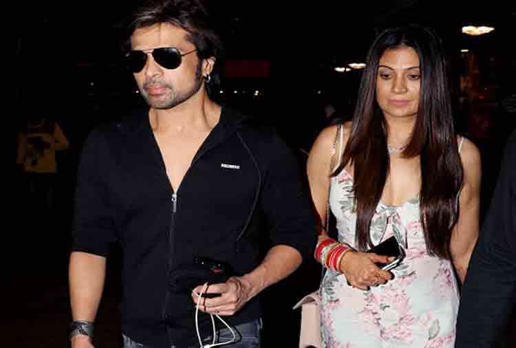himesh reshammiya and sonia kapoor honeymoon special photo in dubai goes viral in internet