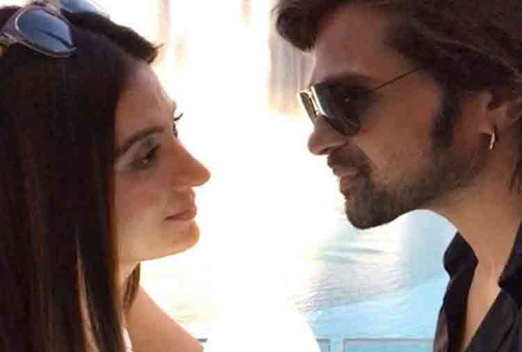 himesh reshammiya and sonia kapoor honeymoon special photo in dubai goes viral in internet