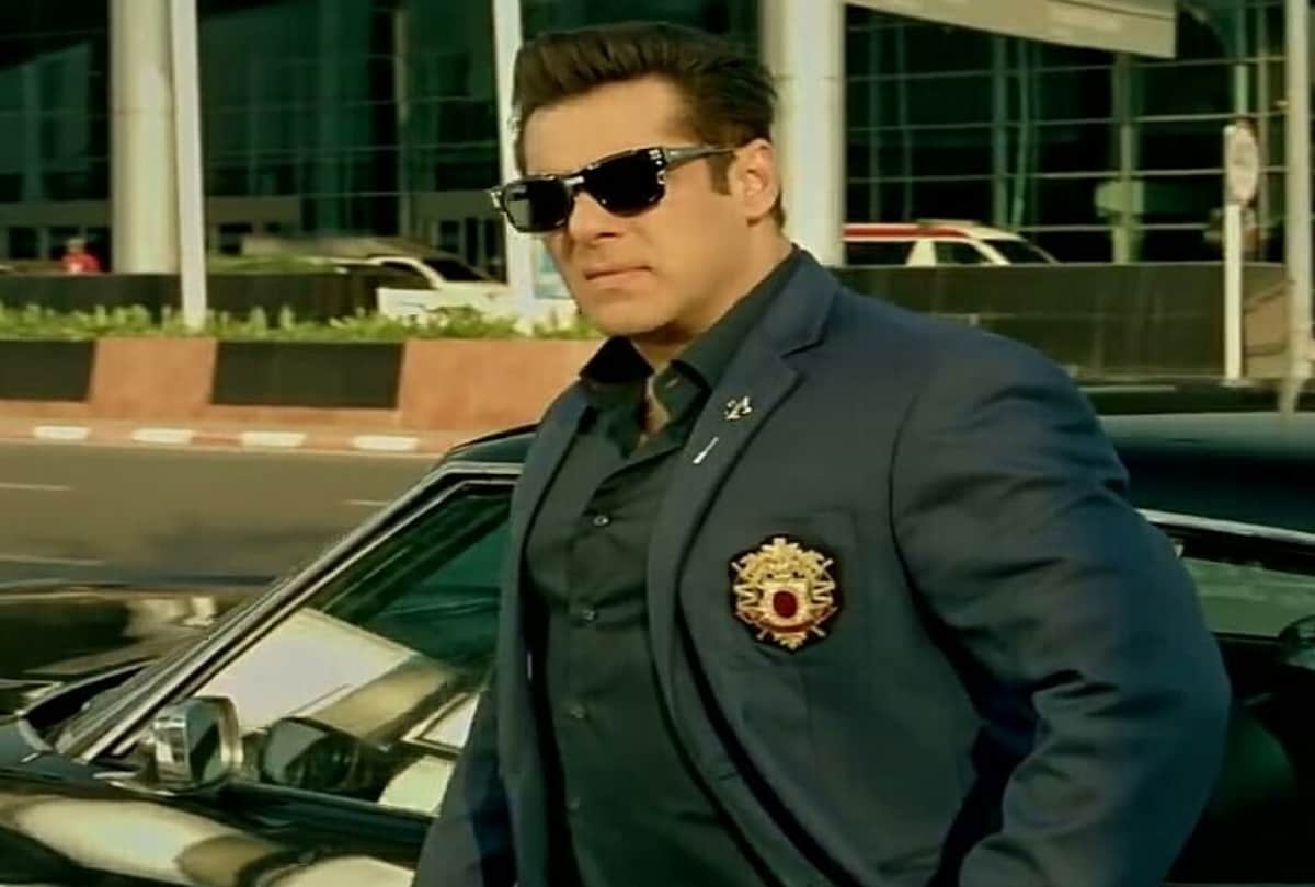 salman khan says his favourite cricketer mahendra singh dhoni