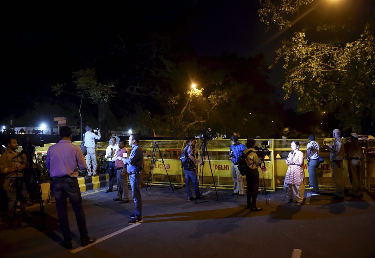 Karnataka Election history repeats When is the door of the Supreme Court open at night