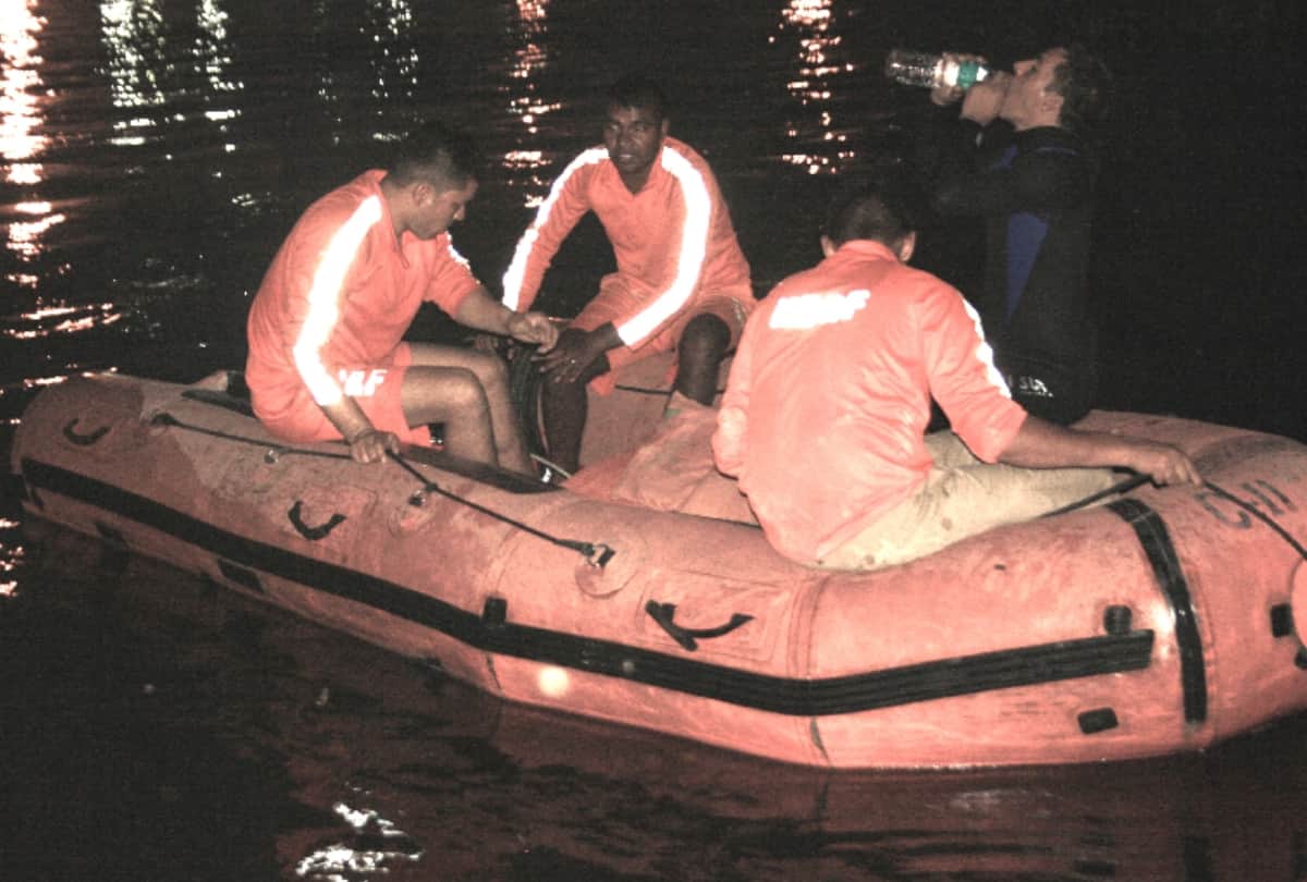 family who went to bury their dead girl lost their two boys also after drowning in hindon river up